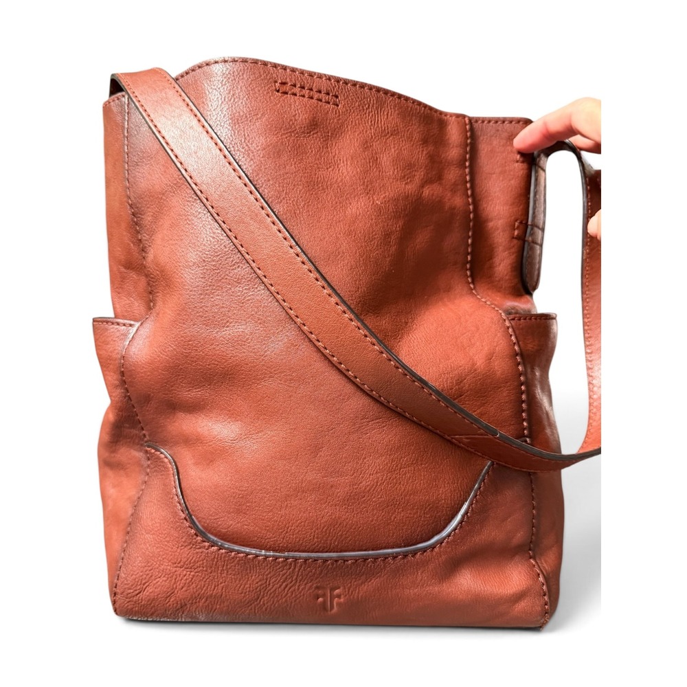 Frye Lena Hobo Bag Cognac Brown Leather Small Bucket Crossbody DB323